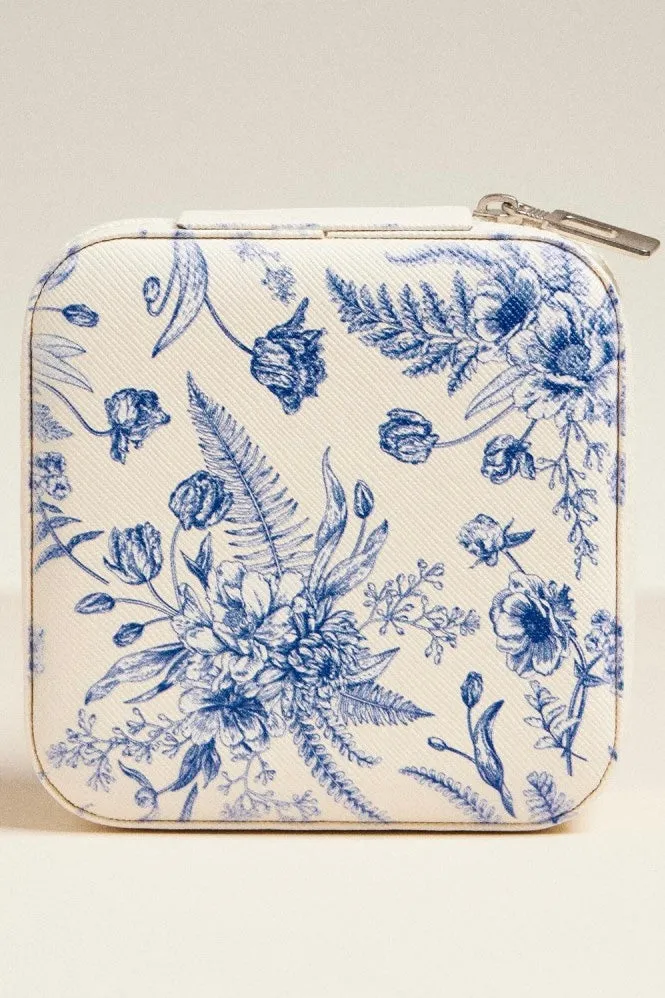 Vegan Leather Travel Jewelry Box sold by Madison + Mallory product image thumbnail 3
