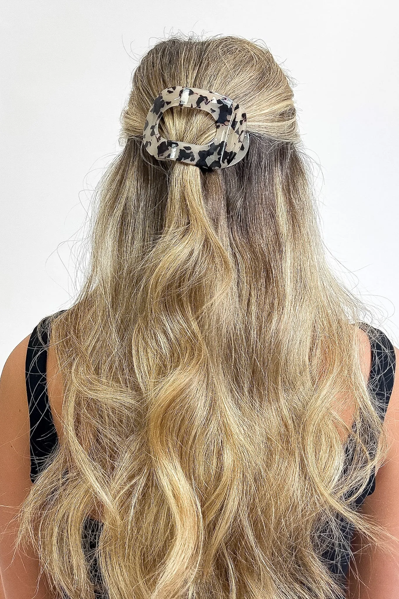 Glossy Hold Lay Flat Oval Hair Claw Clip sold by Madison + Mallory