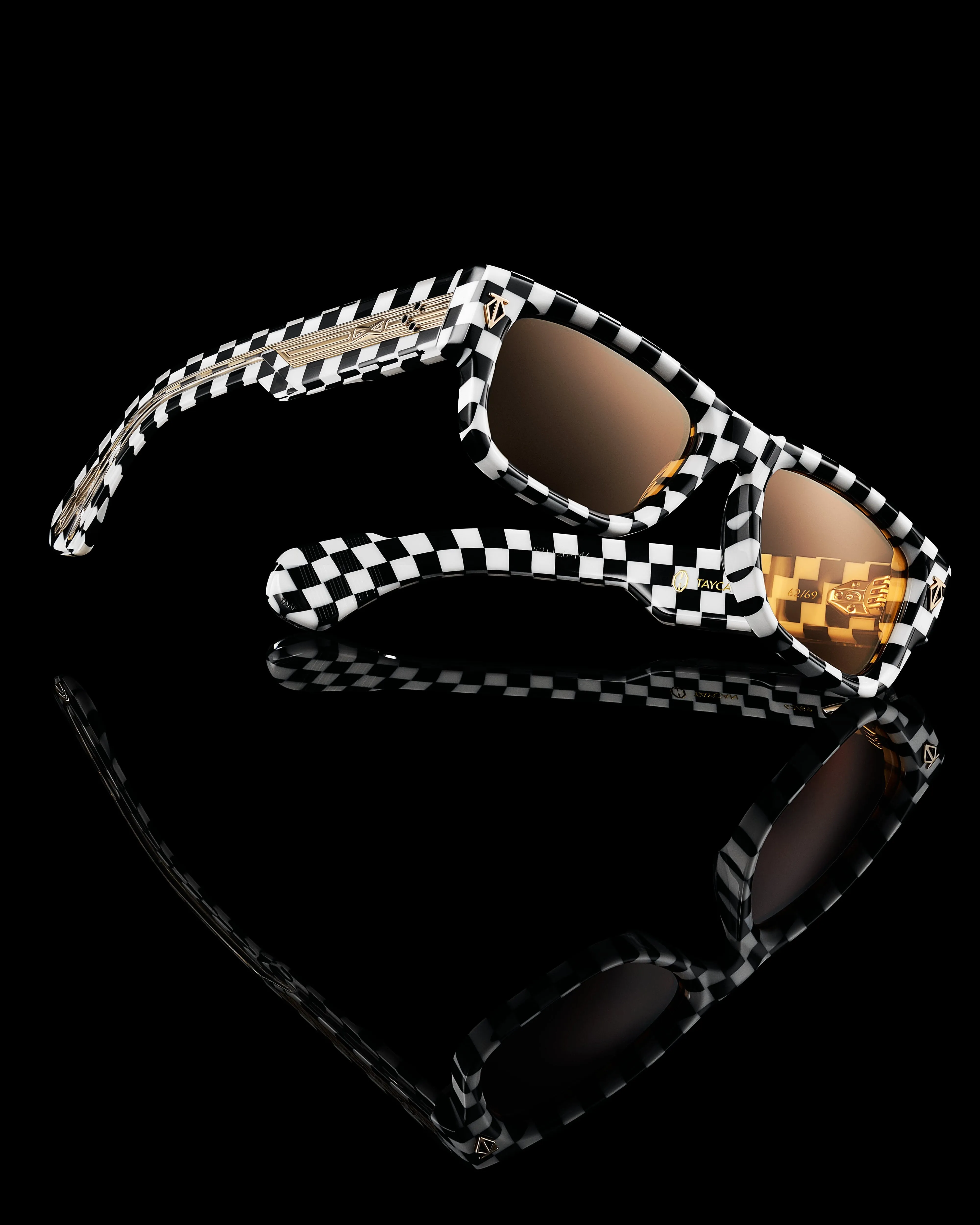 TAYCAN sold by T Henri product image thumbnail 4