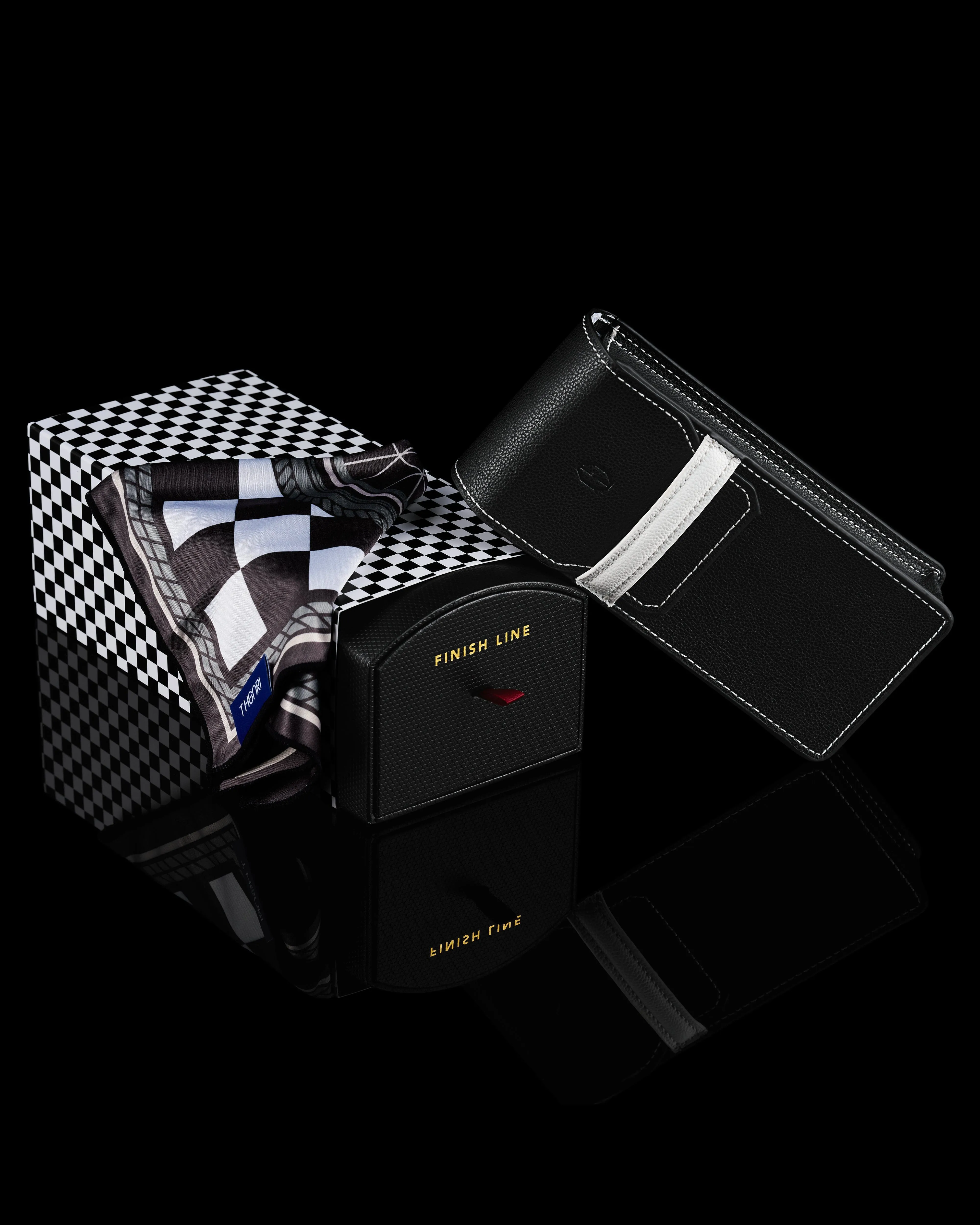 TAYCAN sold by T Henri product image thumbnail 5