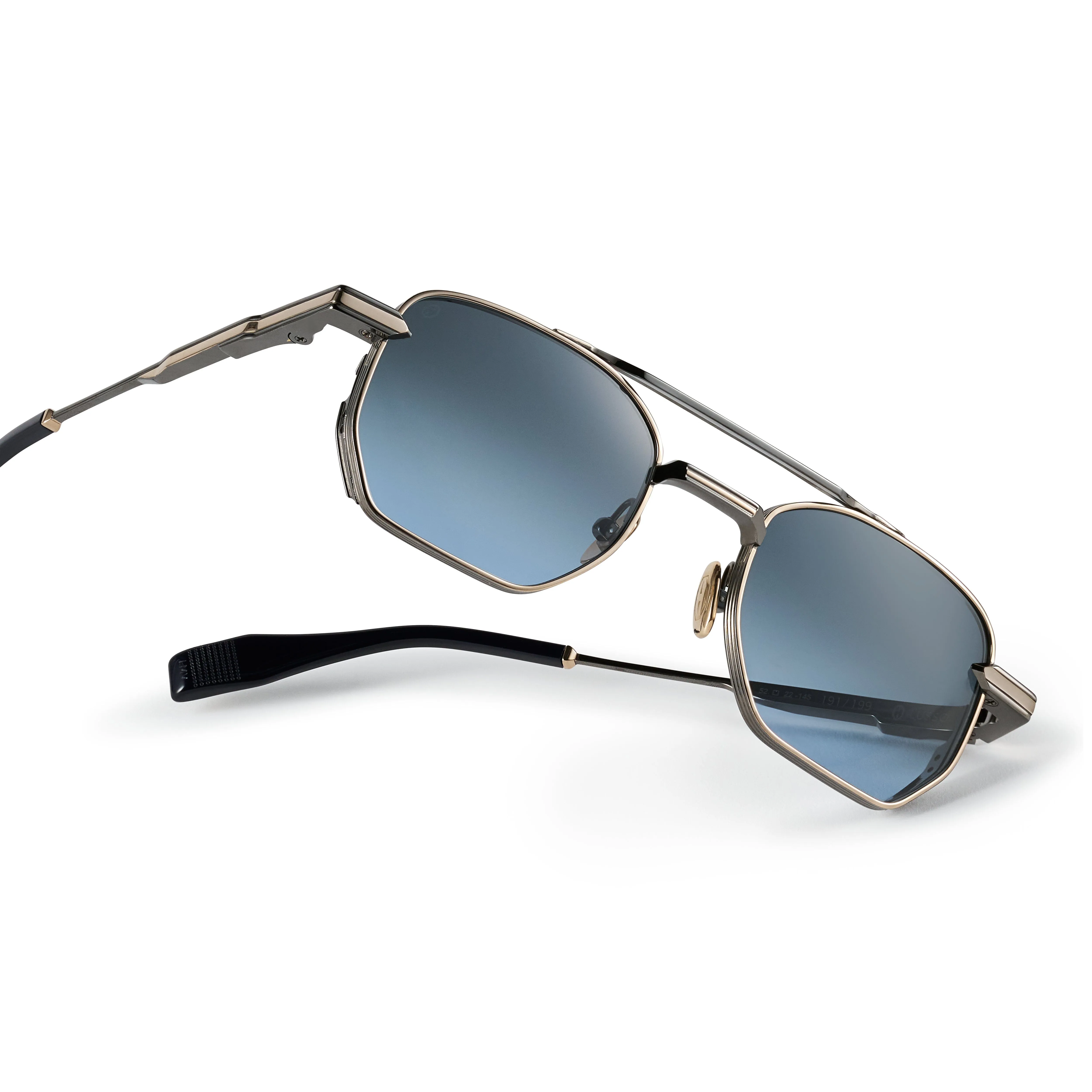 LUSSO sold by T Henri product image thumbnail 3
