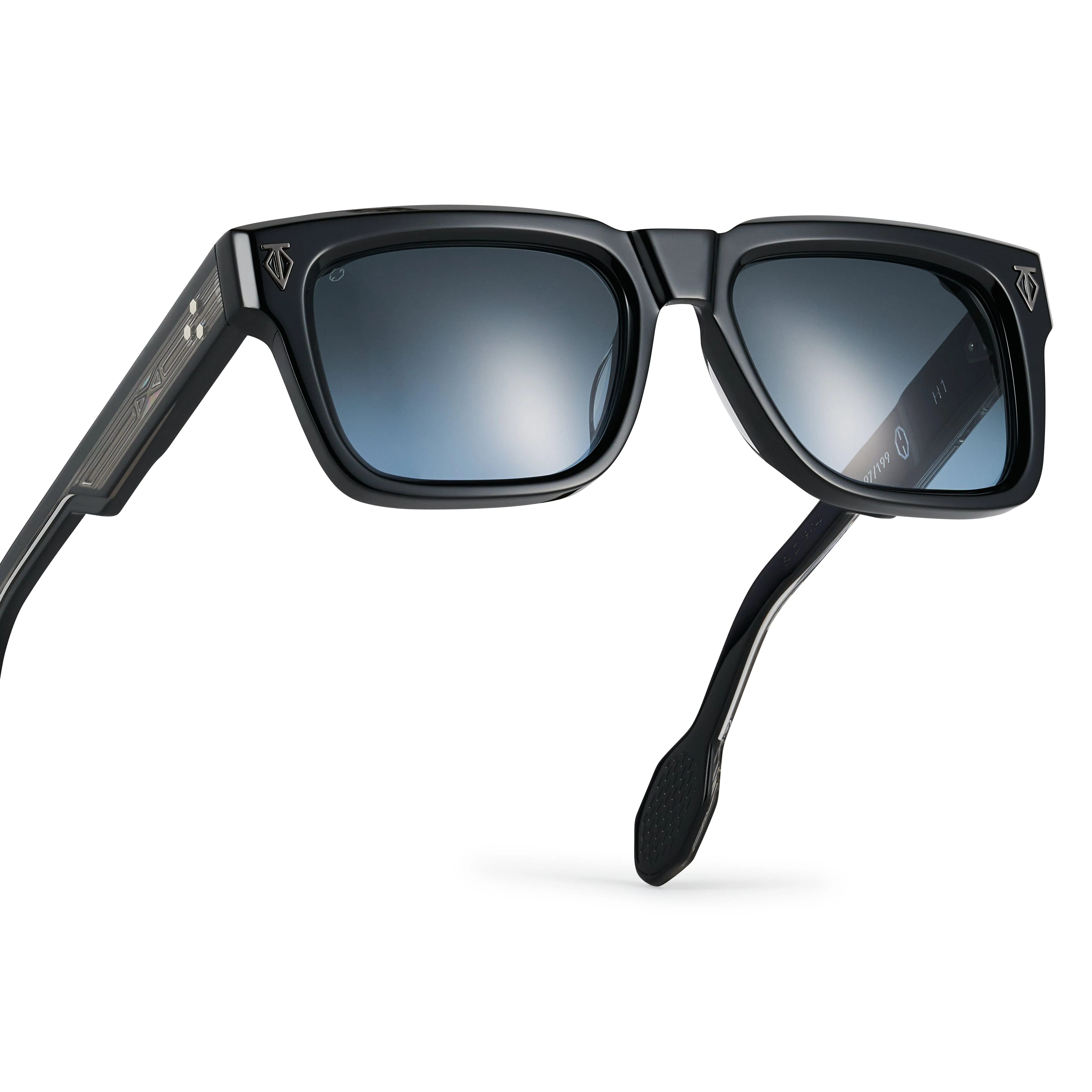 H1 sold by T Henri product image thumbnail 2