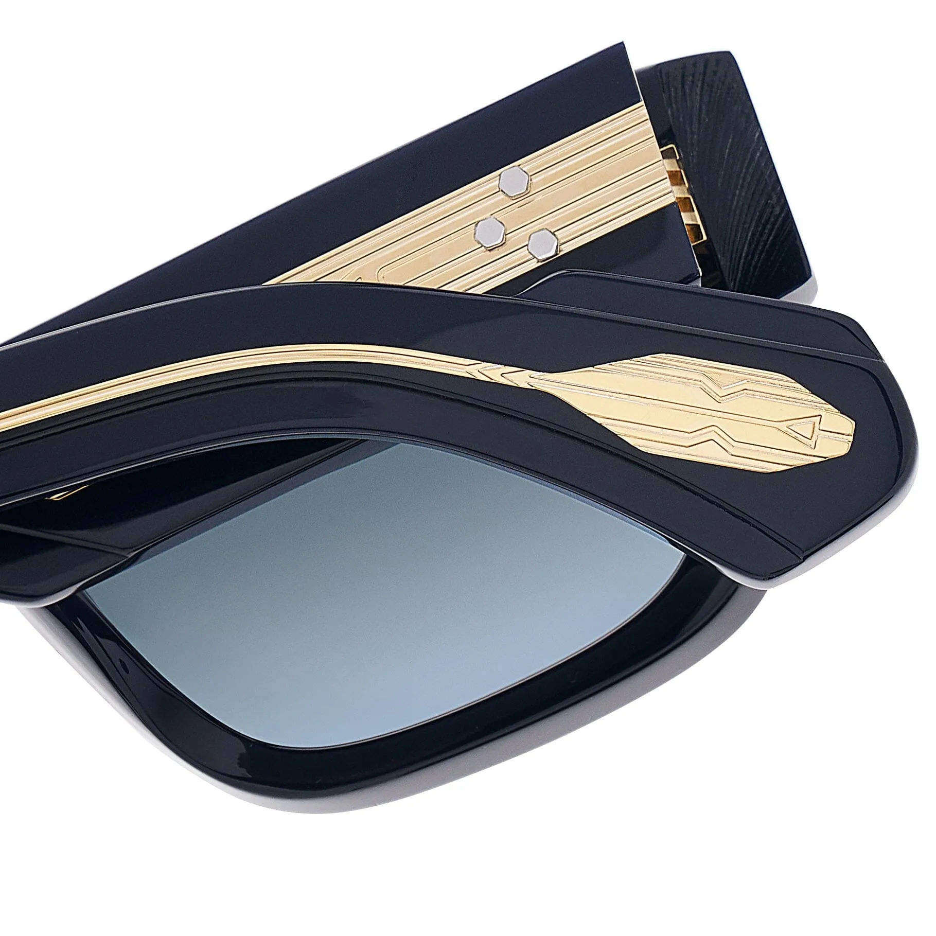 TAYCAN sold by T Henri product image thumbnail 3