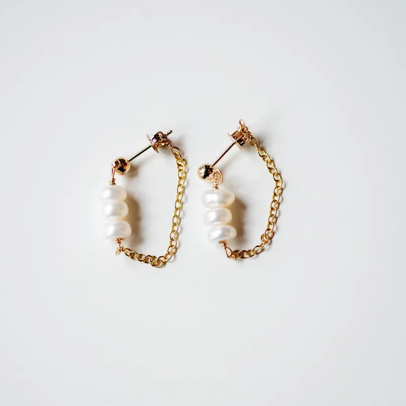 Pearl Chain Earring made by Oceanne