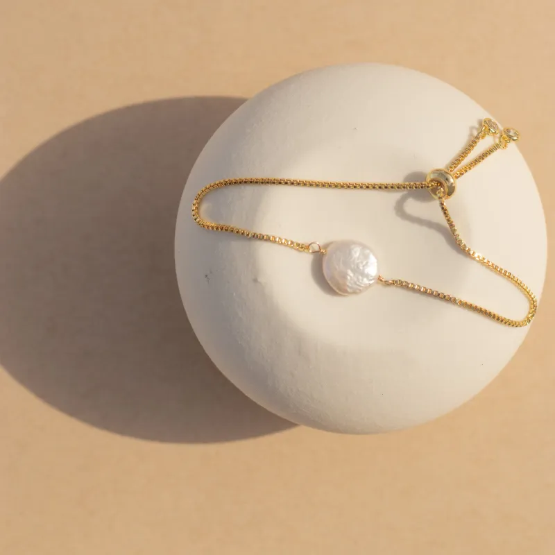 Lucy Adjustable Pearl Bracelet made by Oceanne