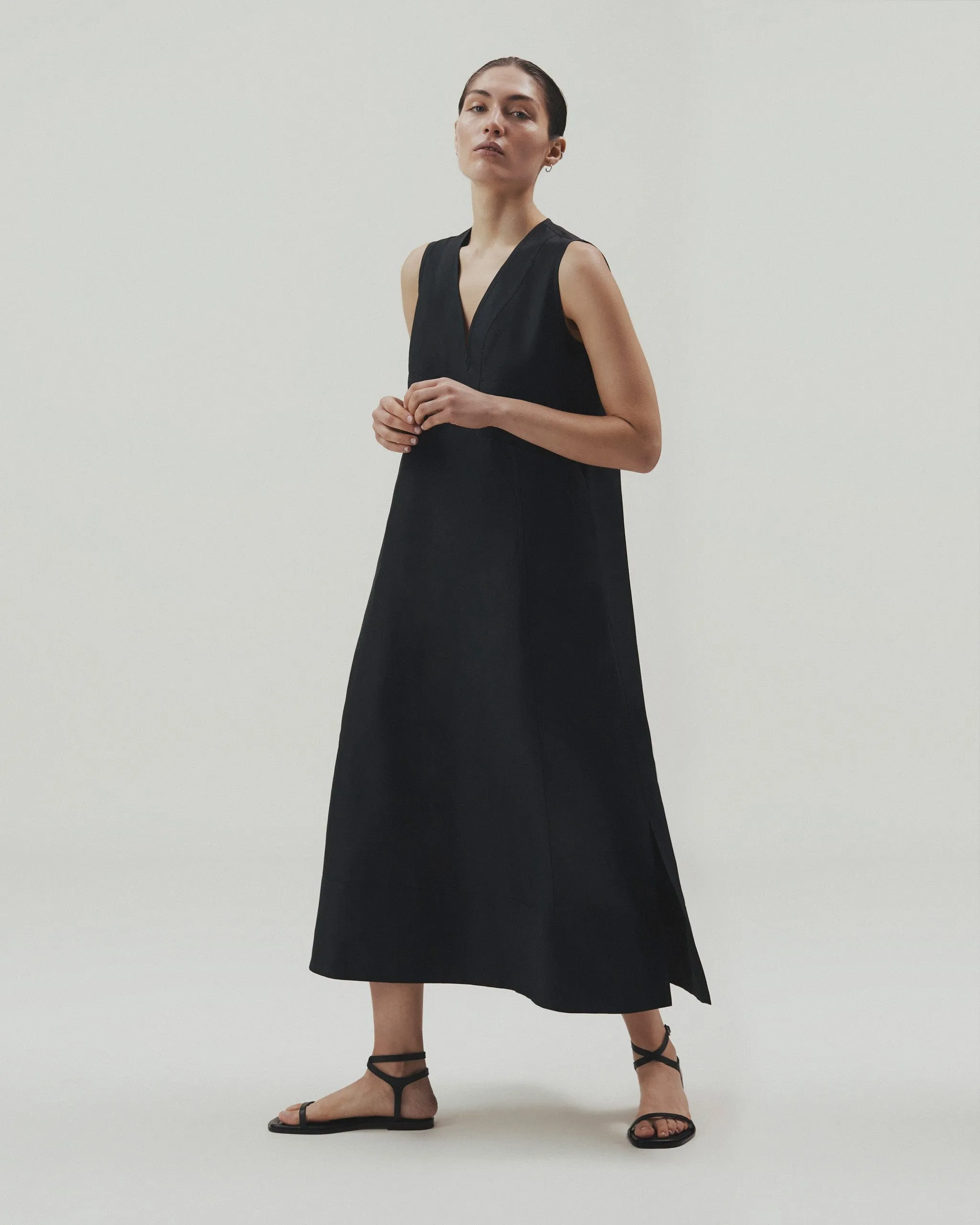 Women's Future-Linen Panelled V Neck Dress sold by Rise & Fall product image thumbnail 4
