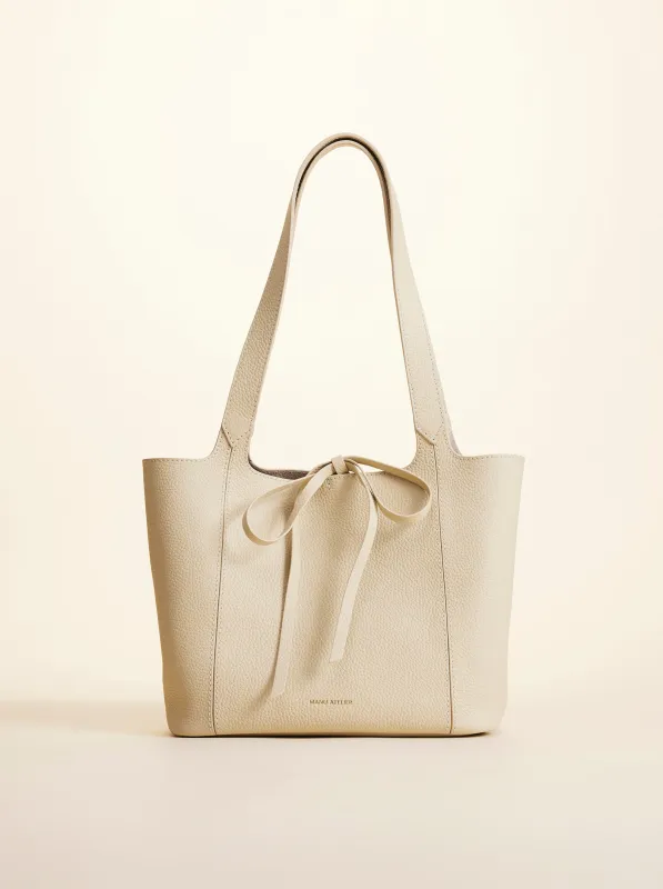 L'Escale Vanilla sold by Manu Atelier