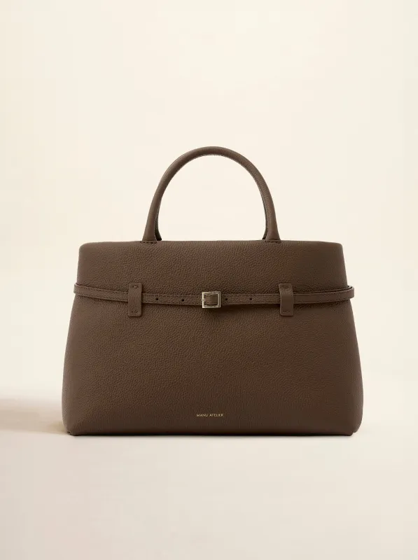 Le Cambon 35 Mocha Mousse sold by Manu Atelier