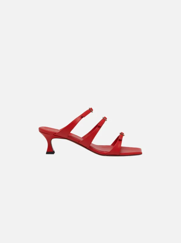 Naomi Slippers Red Soft made by Manu Atelier