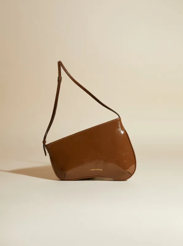 Curve Mocha High Gloss sold by Manu Atelier