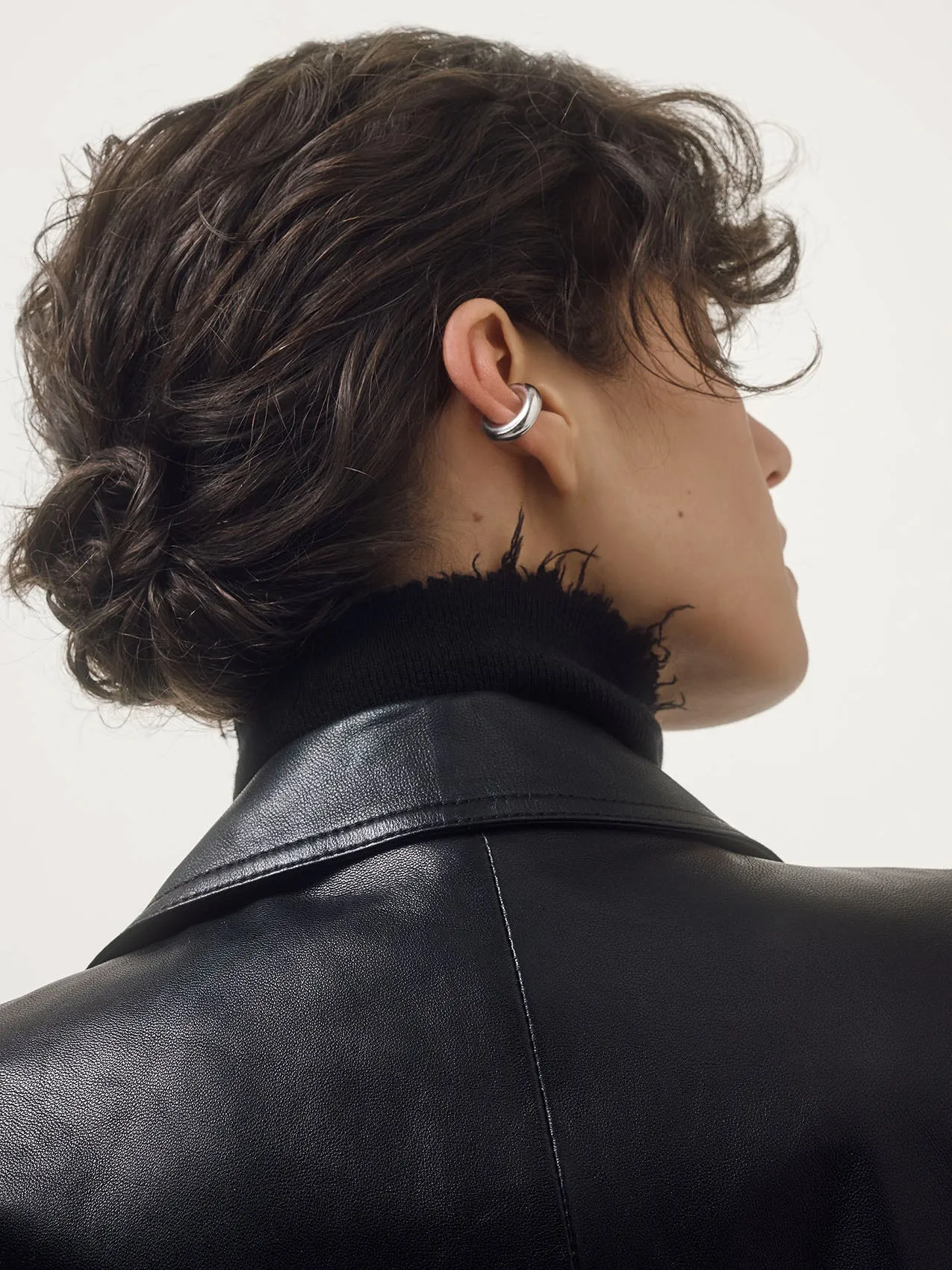 Sela Palladium-Plated Ear Cuff sold by Aeyde product image thumbnail 4