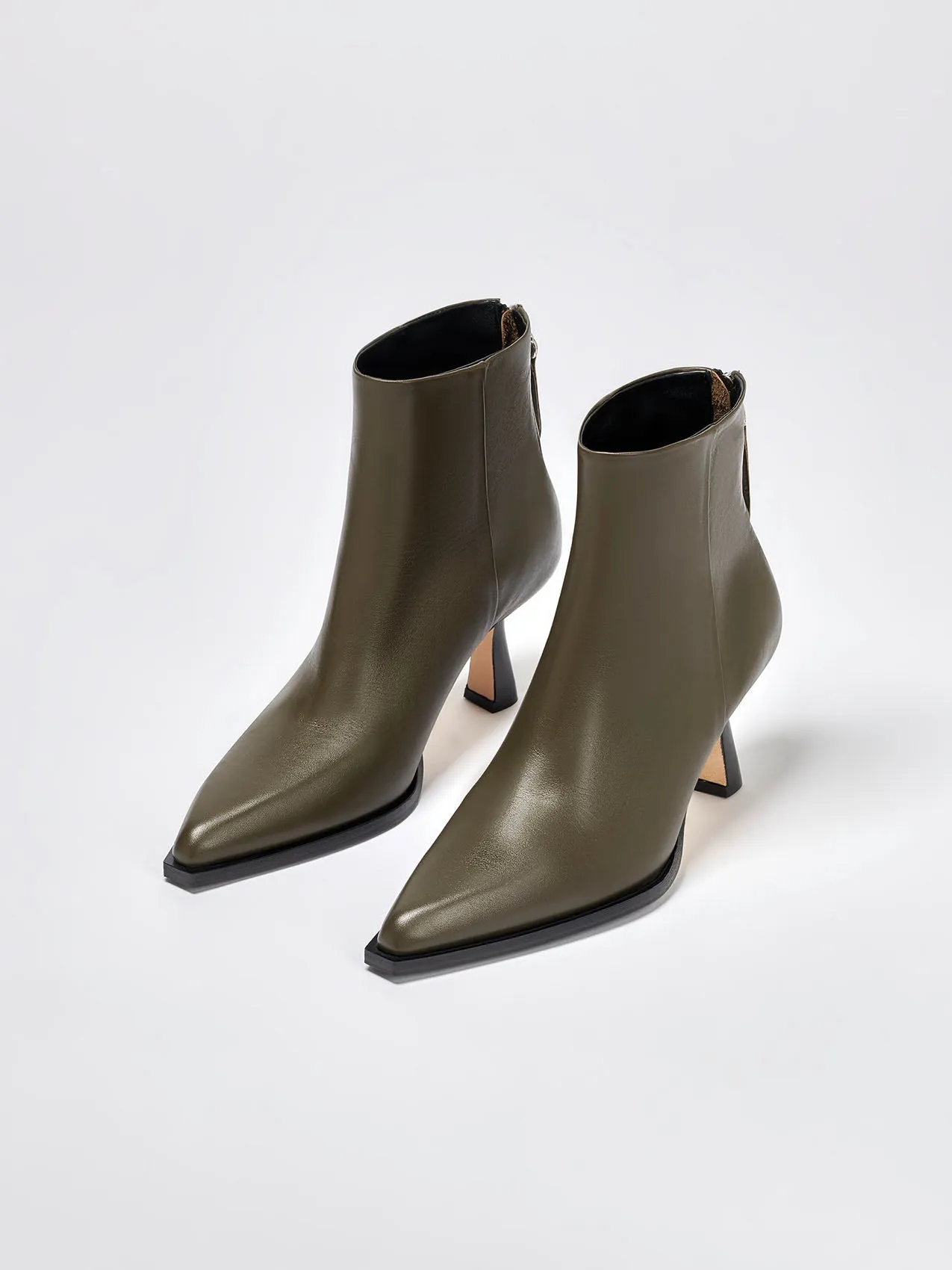 Kala Olive Calf sold by Aeyde product image thumbnail 2