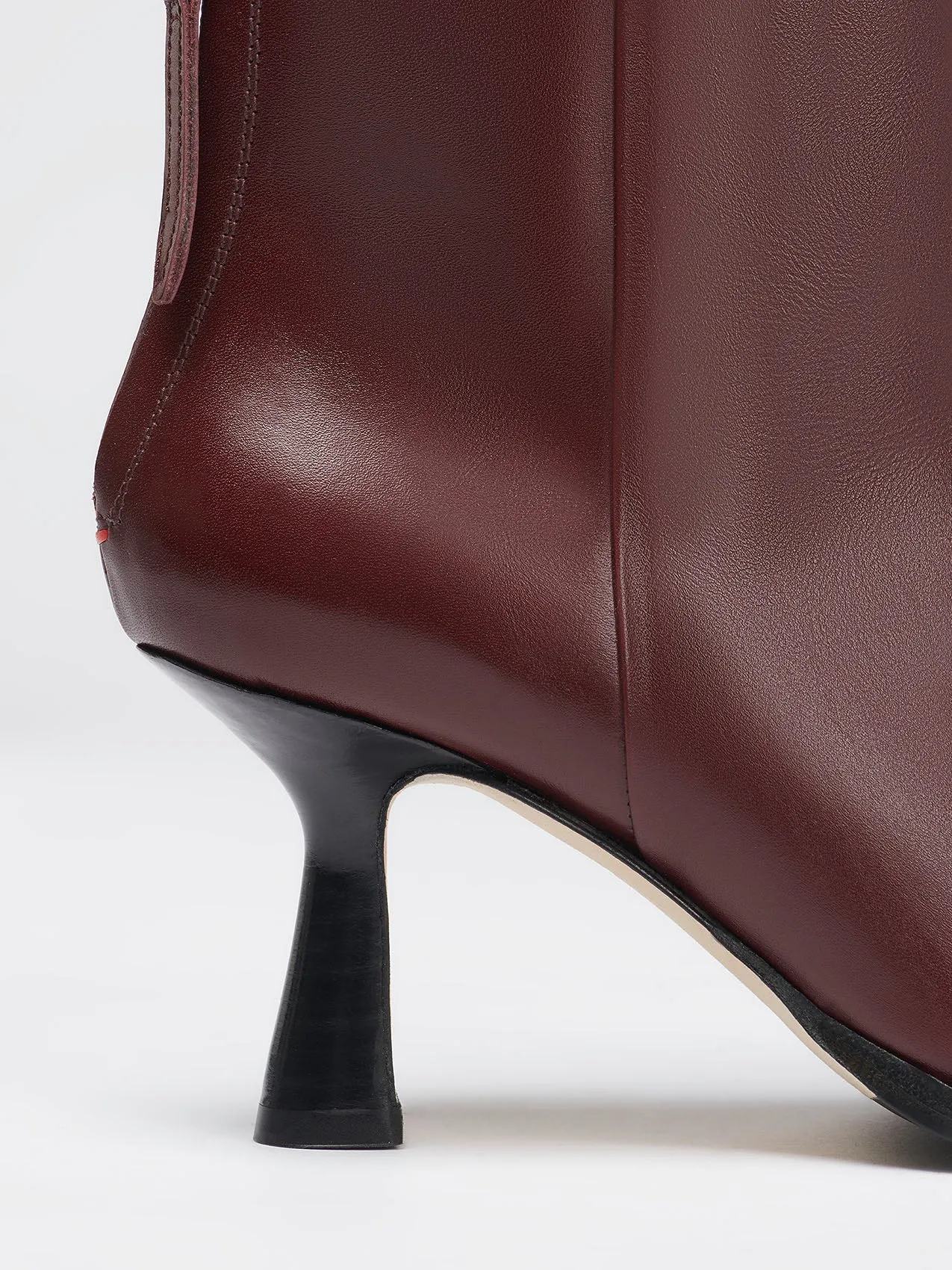 Kala Port Calf sold by Aeyde product image thumbnail 4