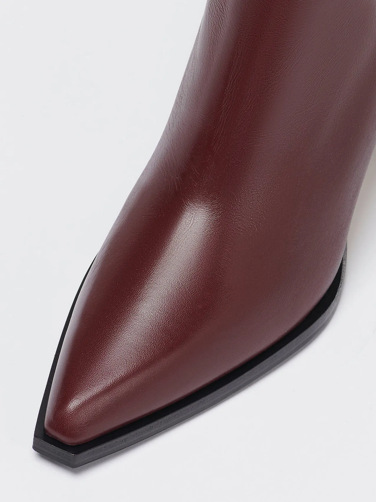 Kala Port Calf sold by Aeyde product image thumbnail 3