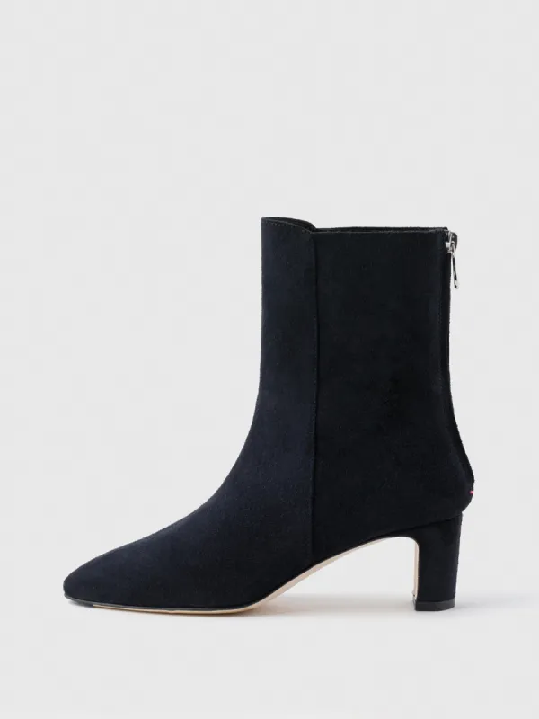Donna Suede Ankle Boots sold by Aeyde
