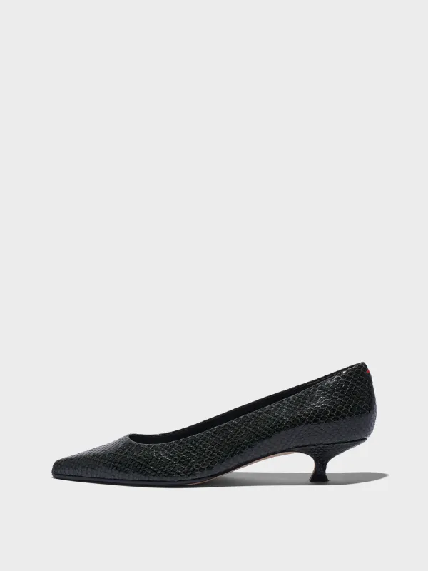 Cari Pointed-Toe Pumps made by Aeyde