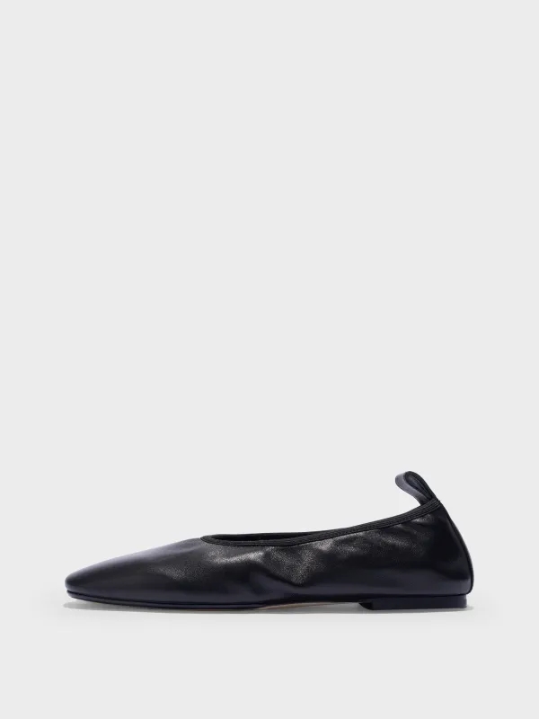 Dex Leather Flats made by Aeyde