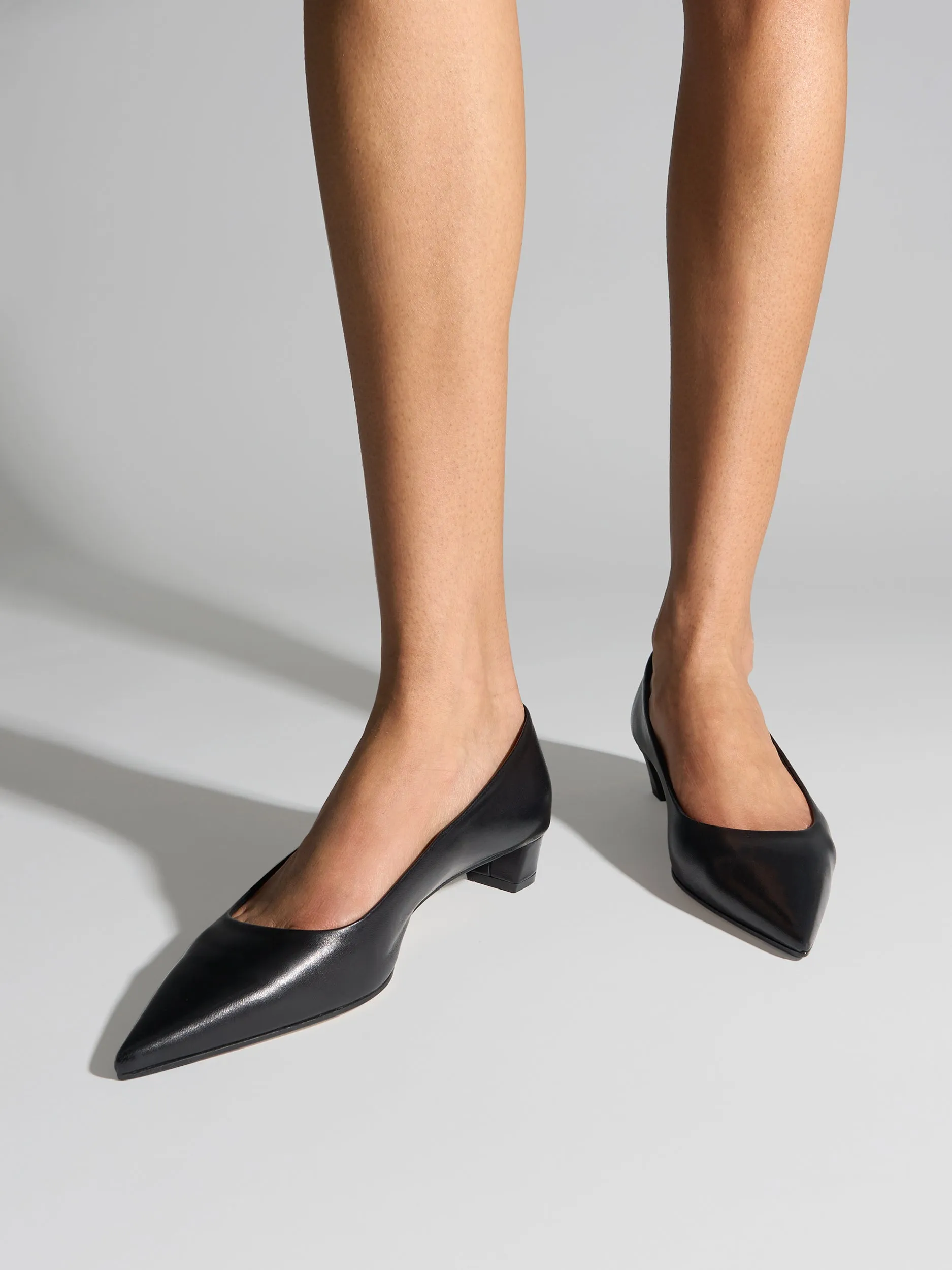 Judi Pointed Pumps sold by Aeyde product image thumbnail 2