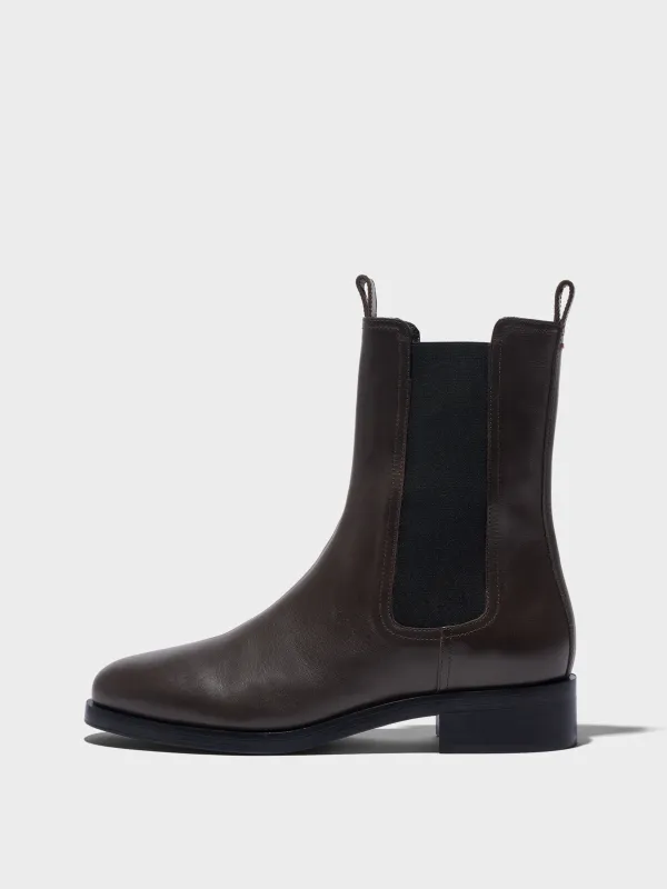 Caspar Leather Ankle Boots made by Aeyde