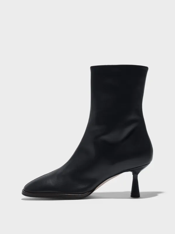 Dorothy Leather Ankle Boots made by Aeyde