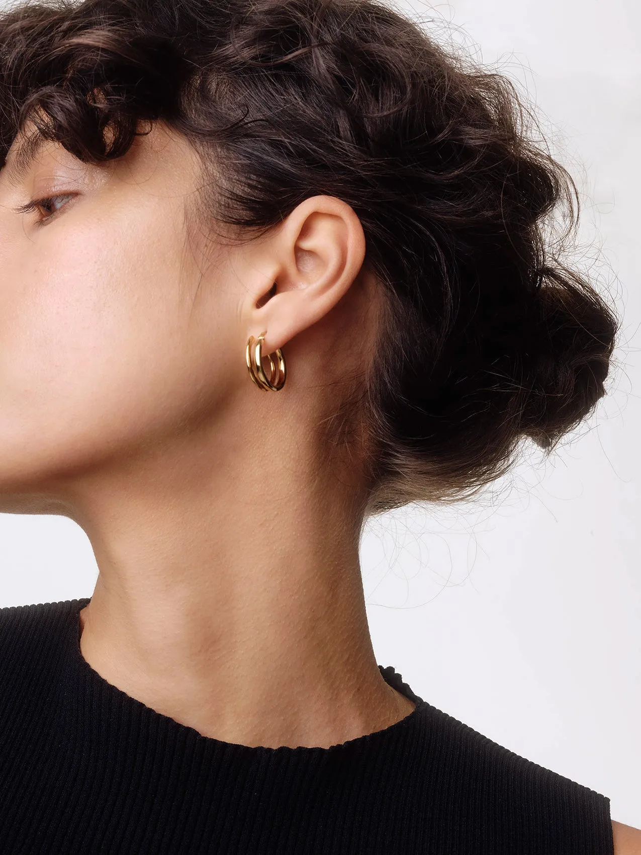 Lumi 18kt Gold-Plated Hoop Earrings sold by Aeyde product image thumbnail 4