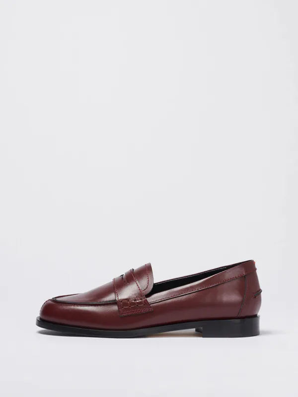 Oscar Port Calf sold by Aeyde