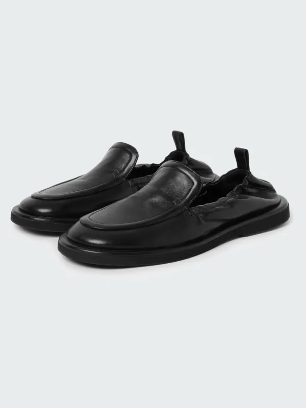 Men's Donovan Shoe in Black made by Studio Nicholson