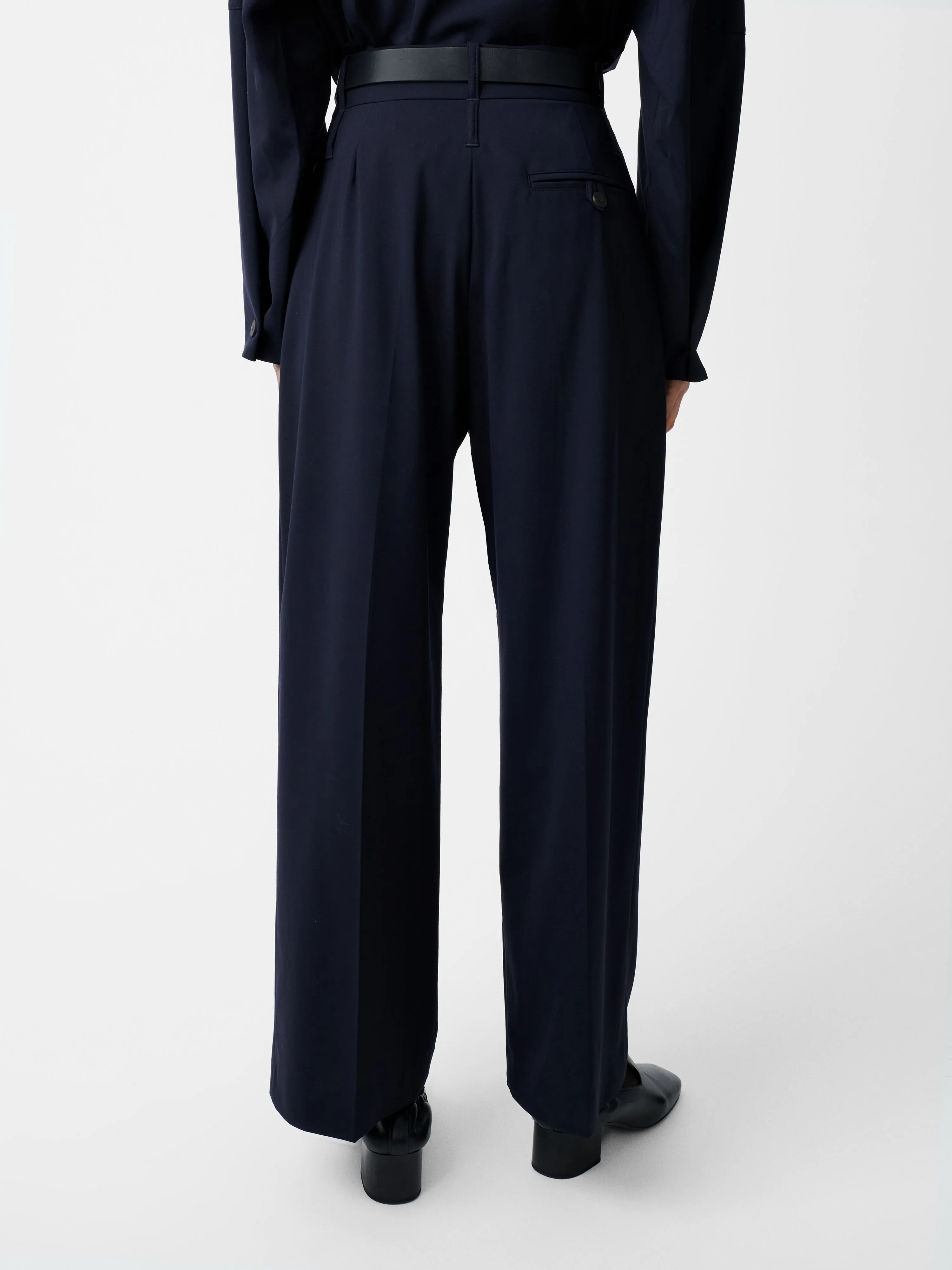 Baier Tropical Wool Pant in Darkest Navy sold by Studio Nicholson product image thumbnail 5