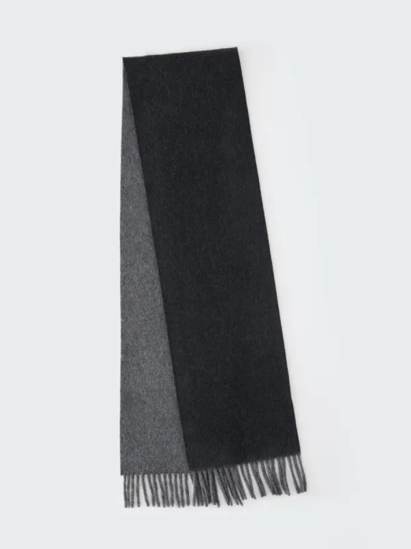 Badou Scarf in Black / Light Grey made by Studio Nicholson