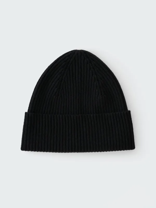 Mikkel Beanie in Black made by Studio Nicholson