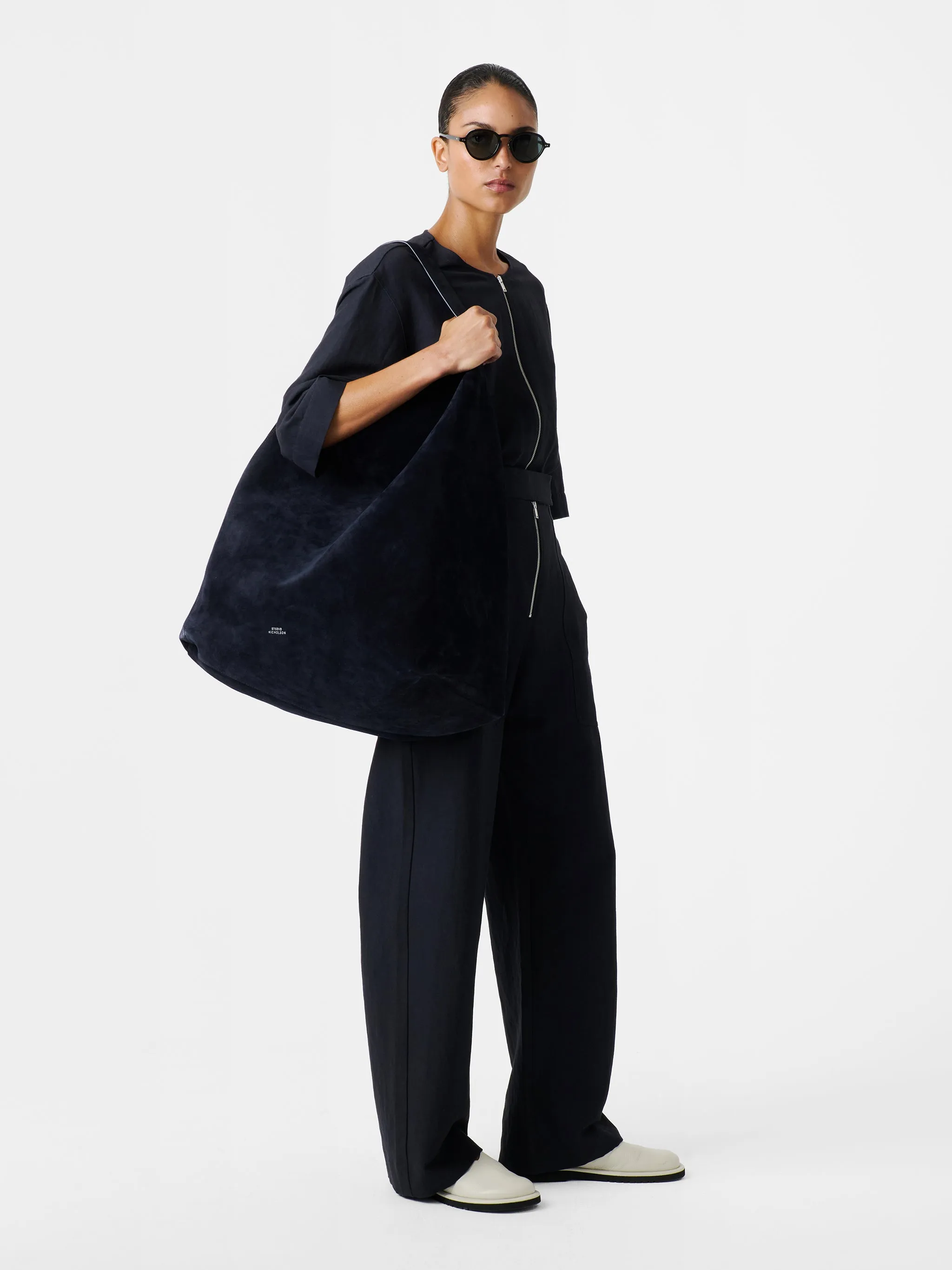 Pravin Linen Pant in Darkest Navy sold by Studio Nicholson product image thumbnail 2