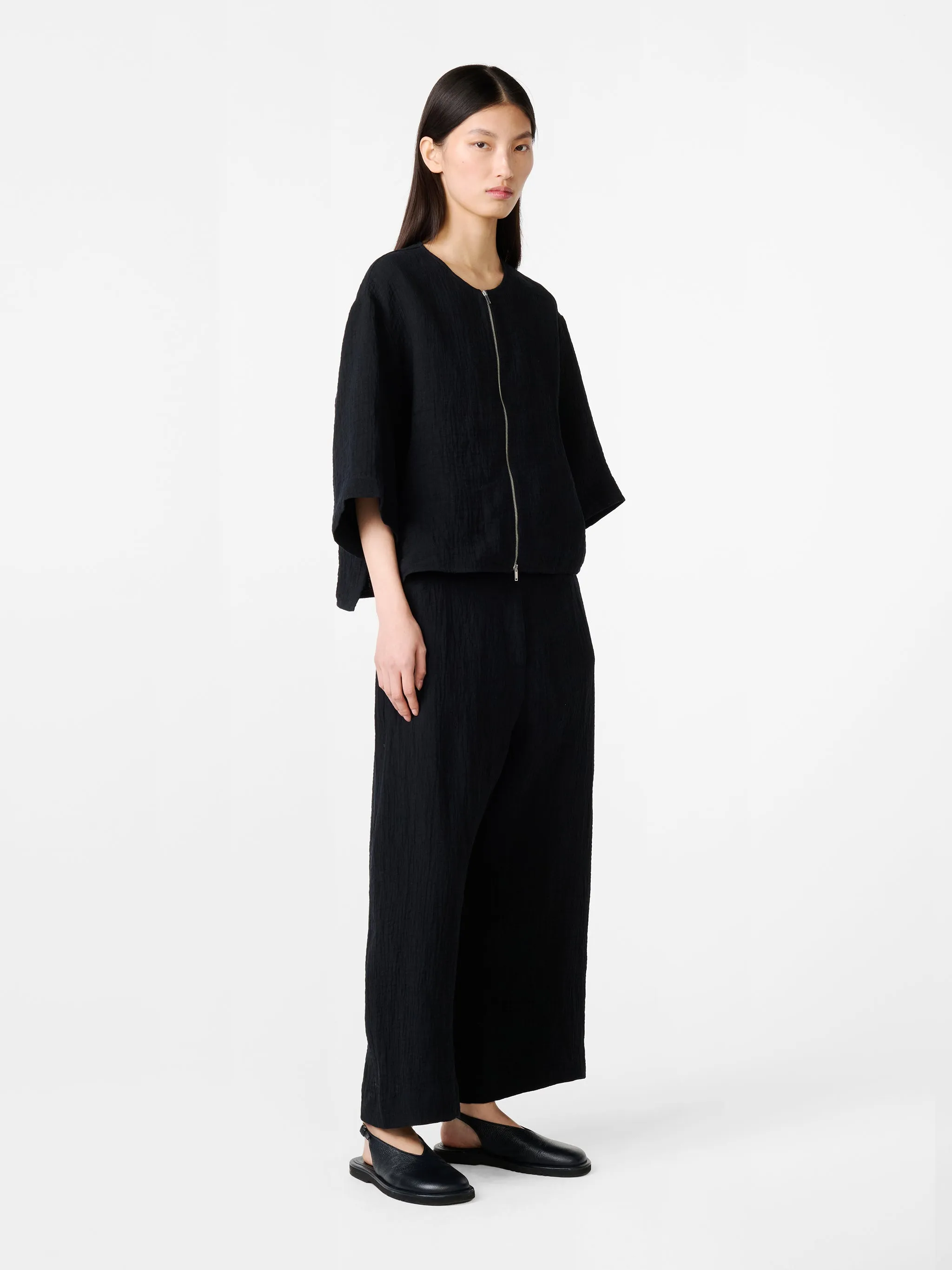 Chalco Linen Pant in Darkest Navy sold by Studio Nicholson product image thumbnail 2