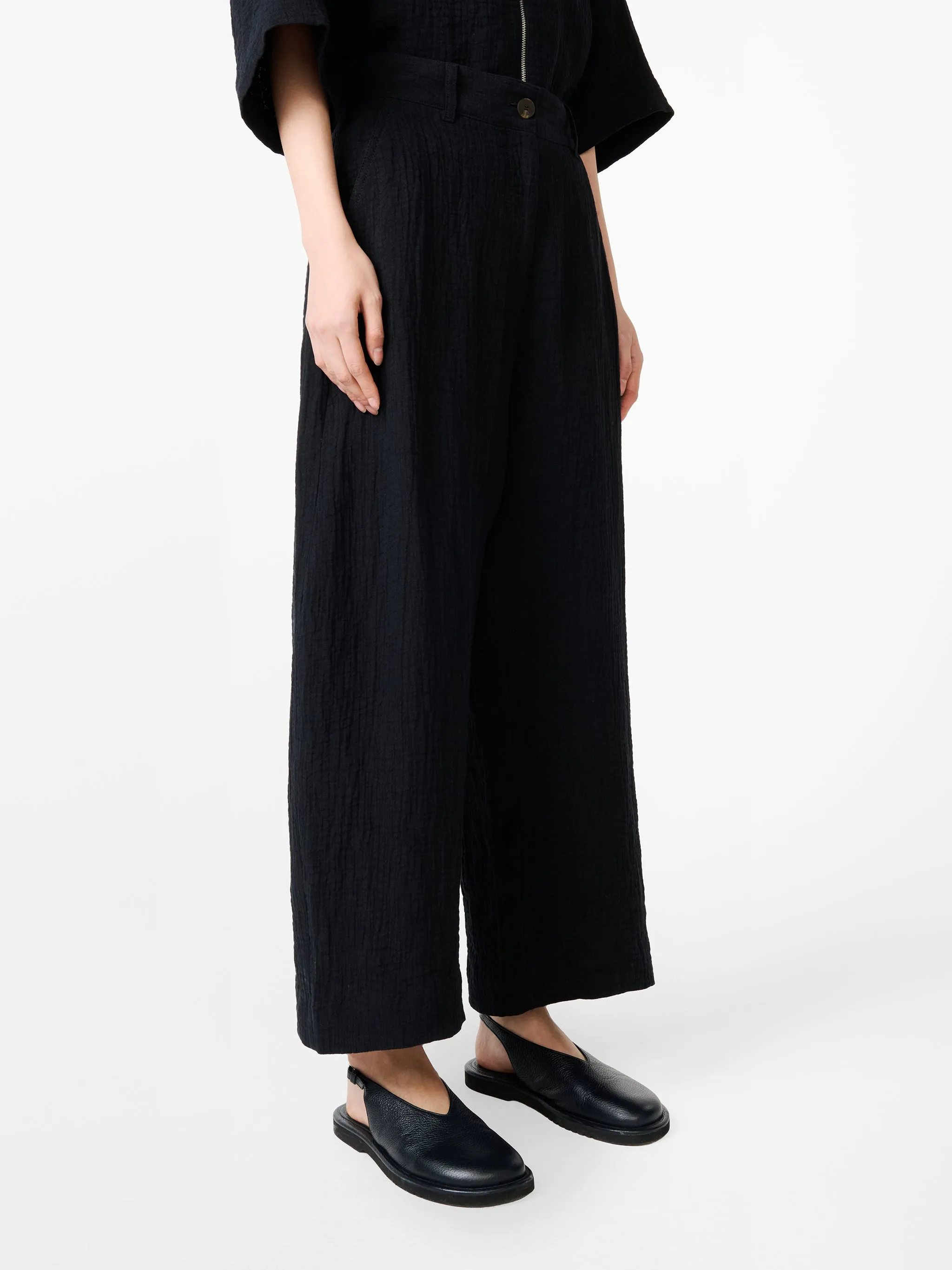 Chalco Linen Pant in Darkest Navy sold by Studio Nicholson product image thumbnail 5