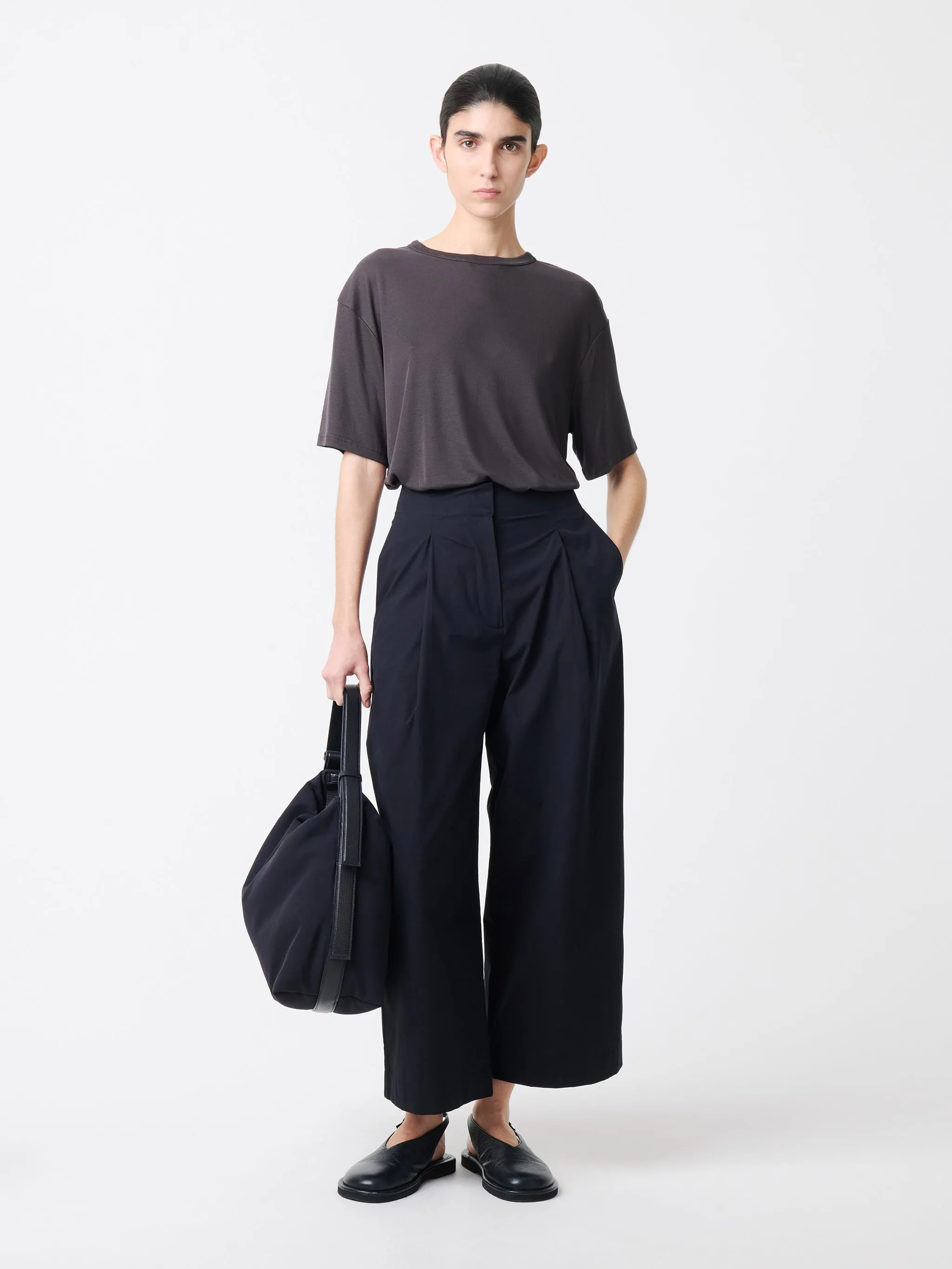 Dordoni Pant in Darkest Navy sold by Studio Nicholson