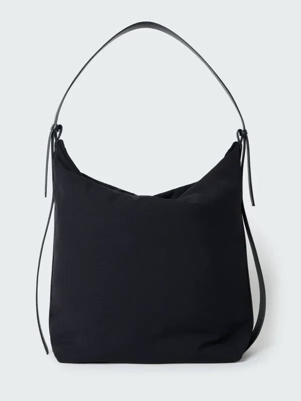 Airport Bag Large in Darkest Navy made by Studio Nicholson