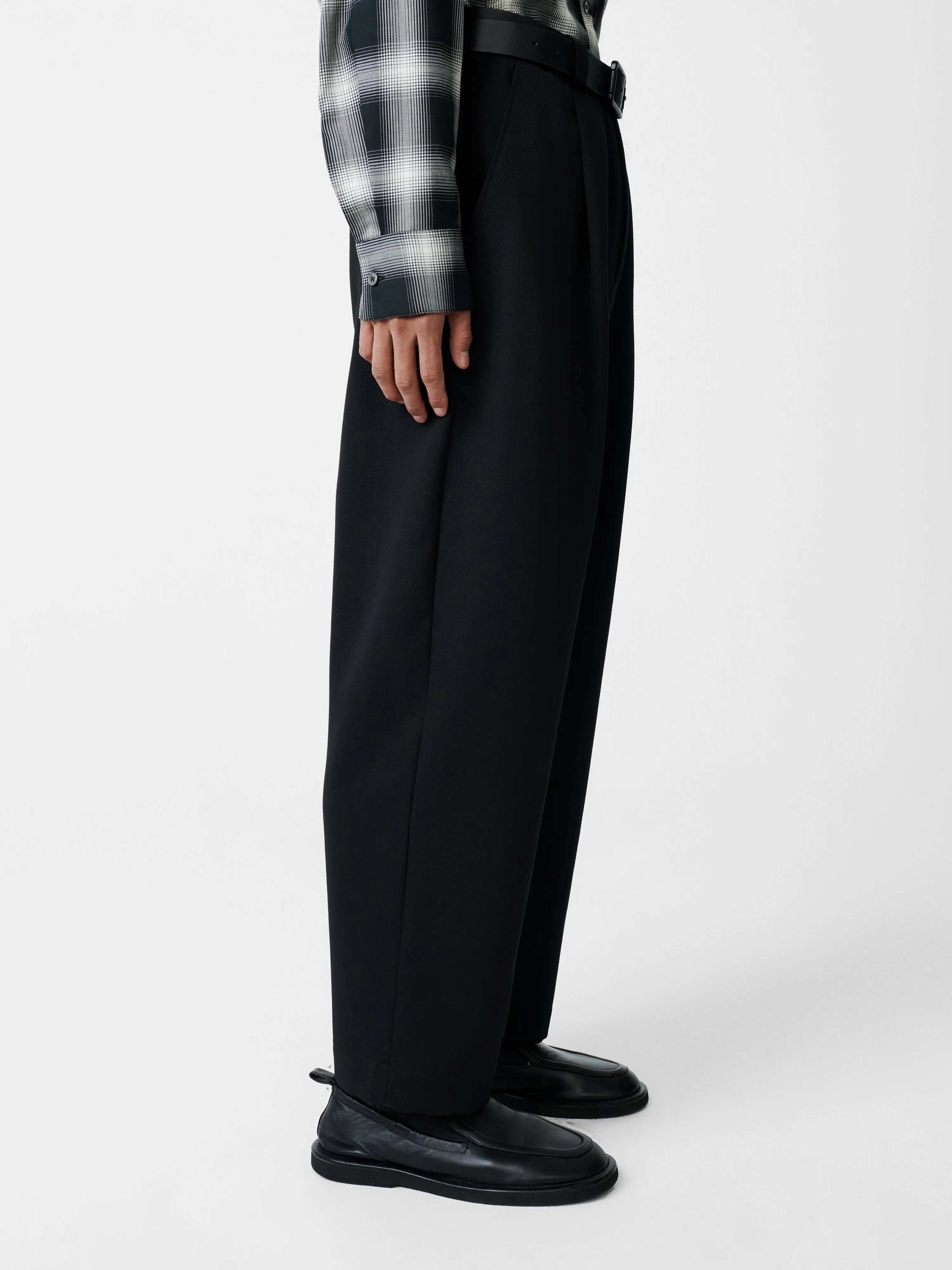 Tuck Pleated Pant in Black sold by Studio Nicholson product image thumbnail 5