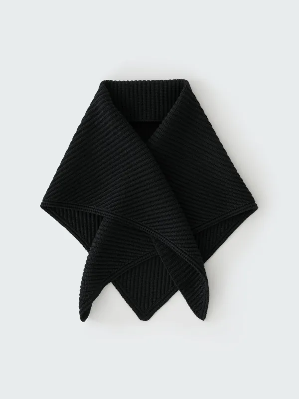 Isos Scarf in Black made by Studio Nicholson