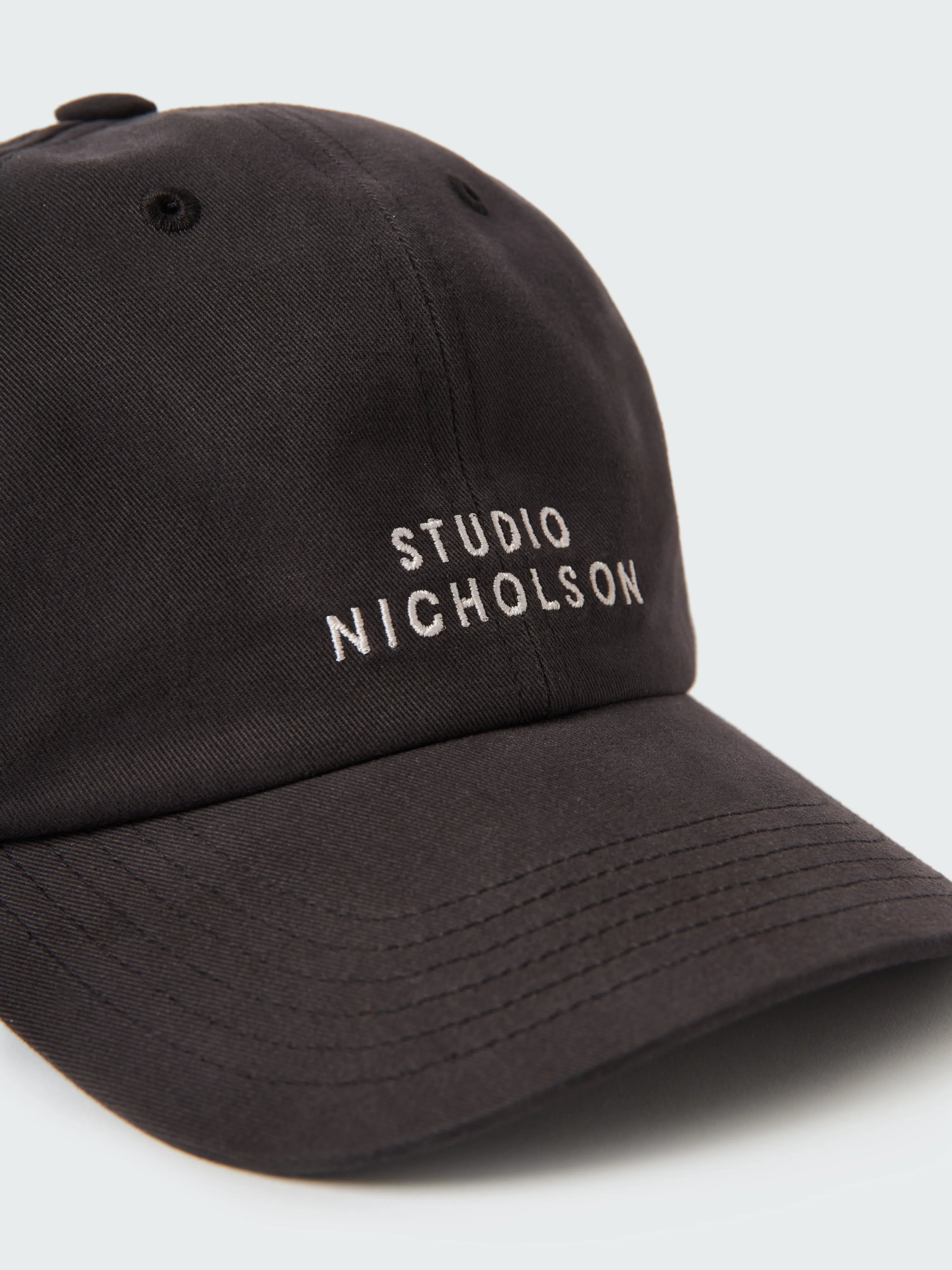 ◆STUDIO NICHOLSON◆ Logo Ball Cap Black Grape CAPSNM1168BLA Logo Cap in Black Grape | Parallel