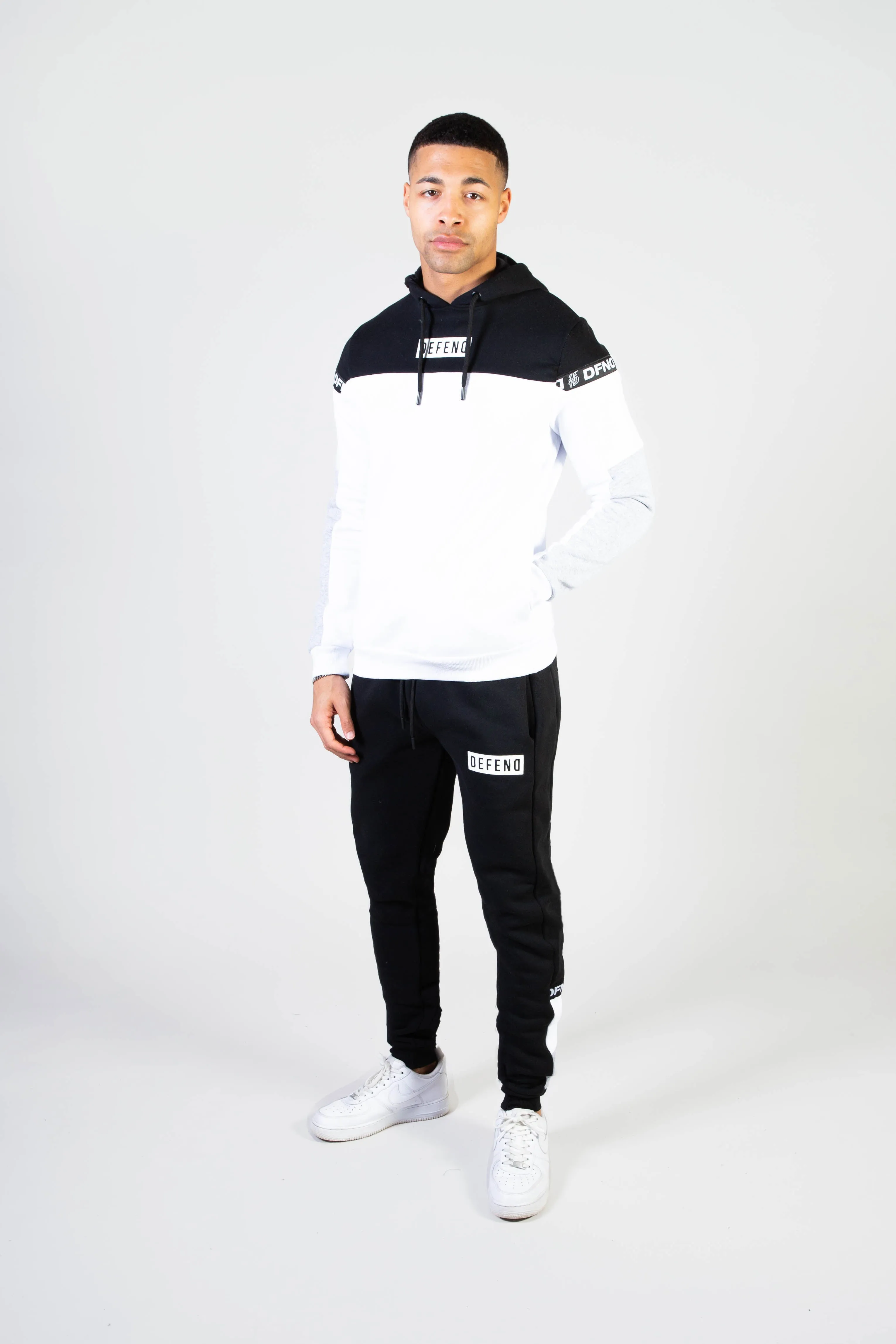 SECRET BLACK/WHITE JOGGER sold by DFND product image thumbnail 3