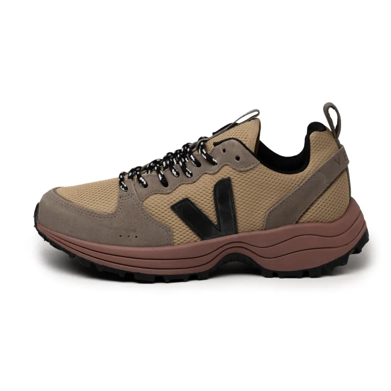 Veja Venturi Alveomesh sold by Asphalt Gold