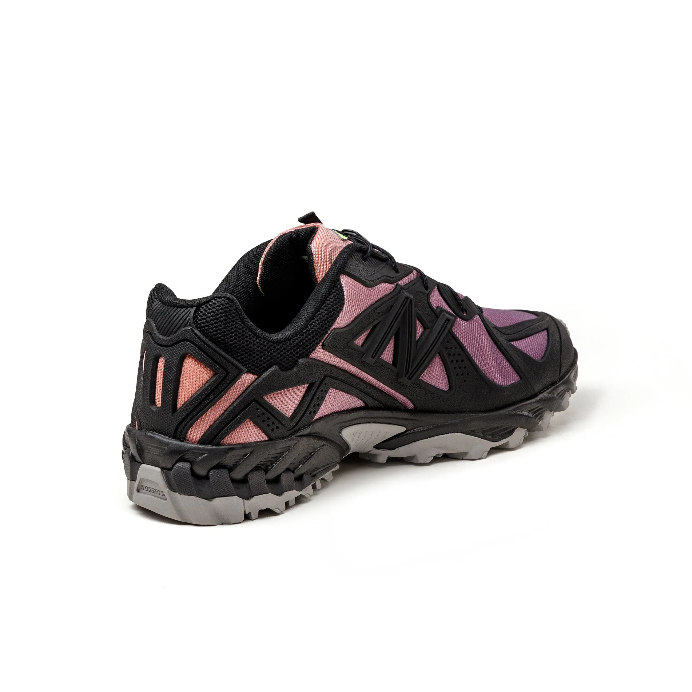 New Balance ML610DC sold by Asphalt Gold product image thumbnail 3