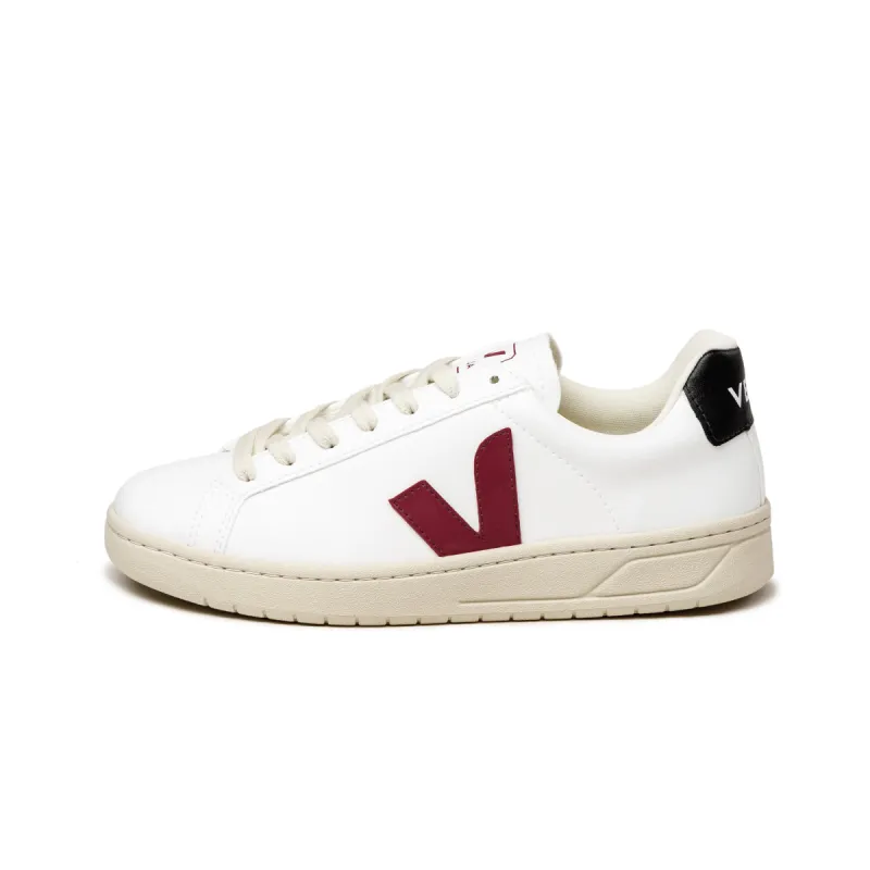 Veja Urca CWL W sold by Asphalt Gold