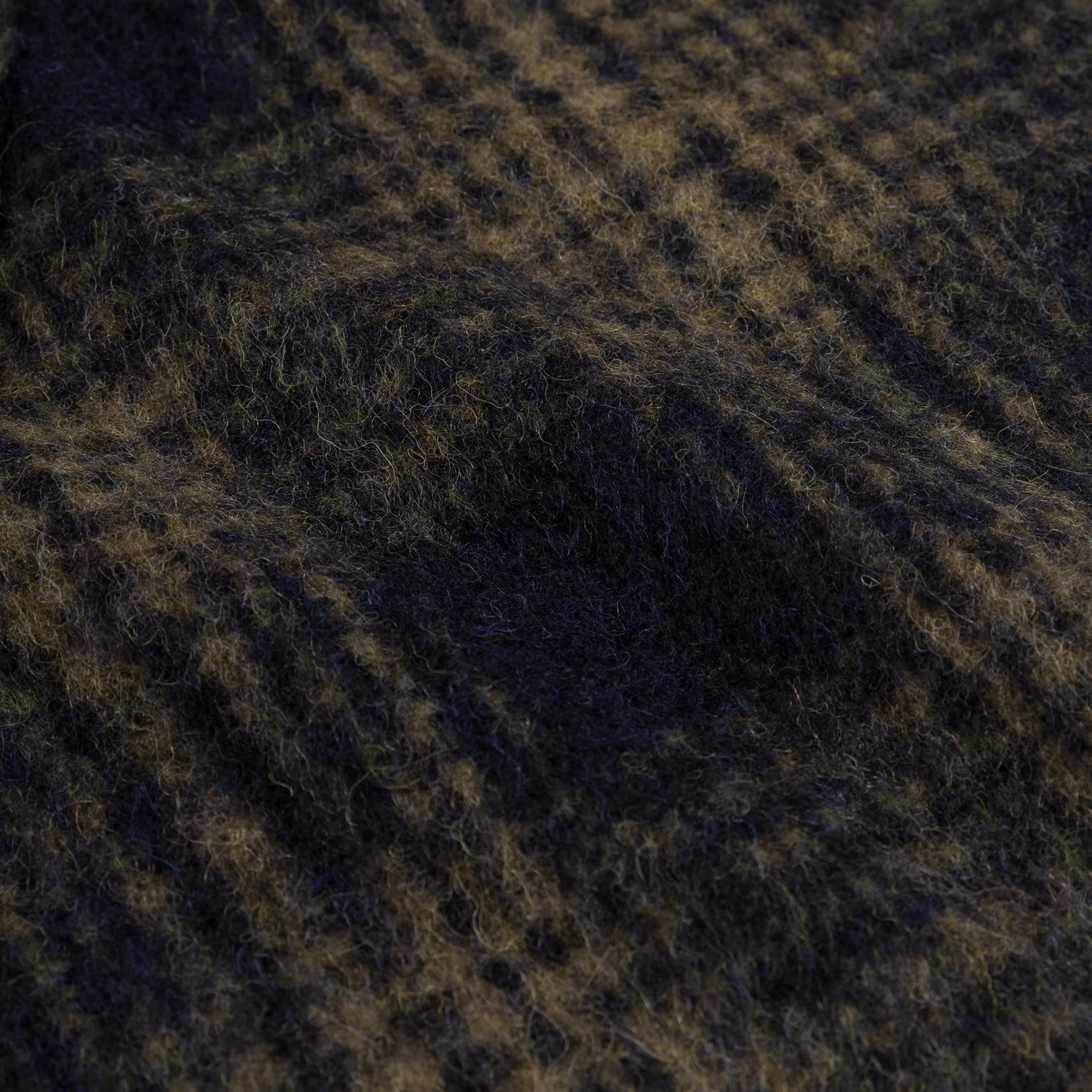 A.P.C. Echarpe Andrea sold by Asphalt Gold product image thumbnail 2