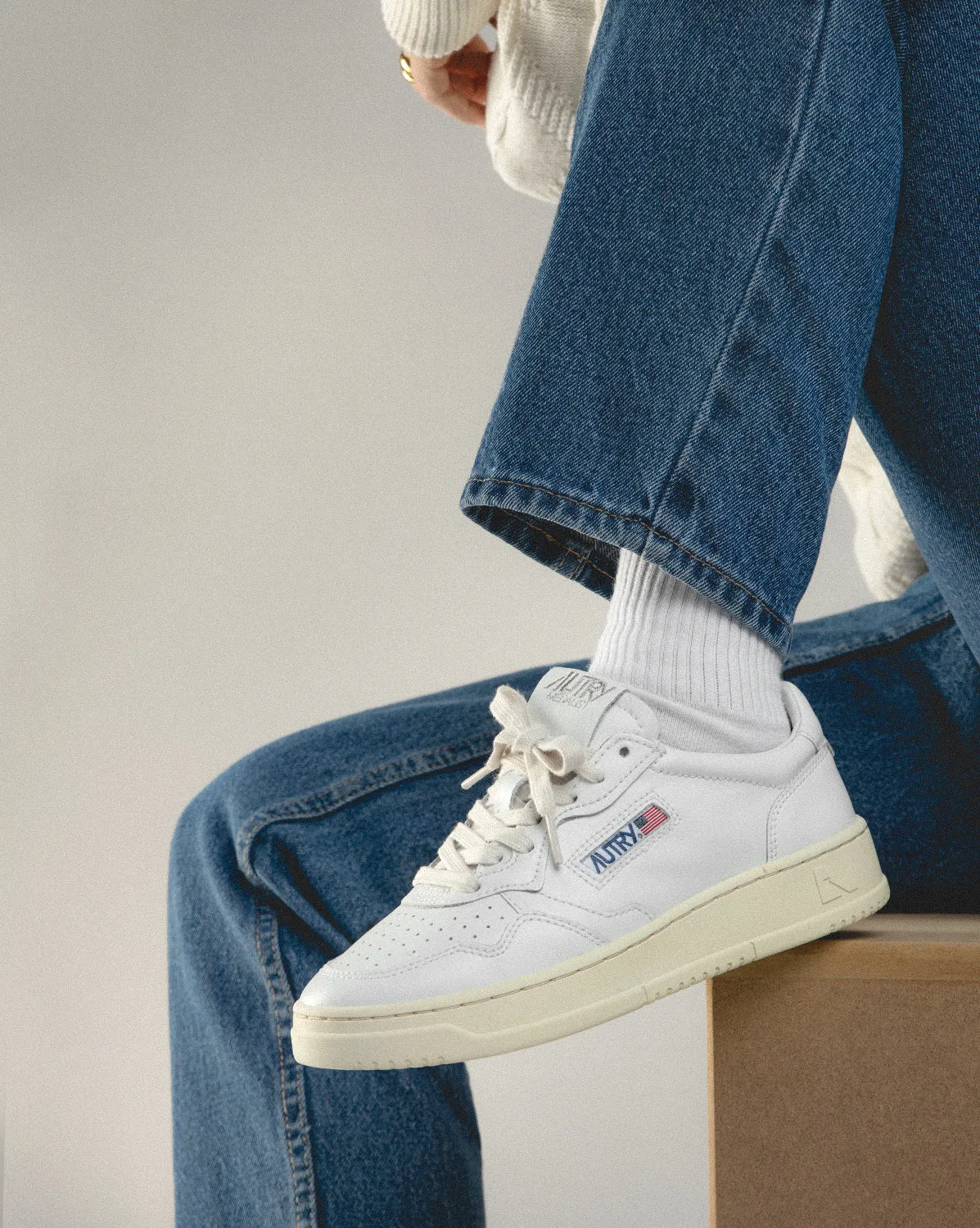 Autry Medalist sold by Asphalt Gold product image thumbnail 4