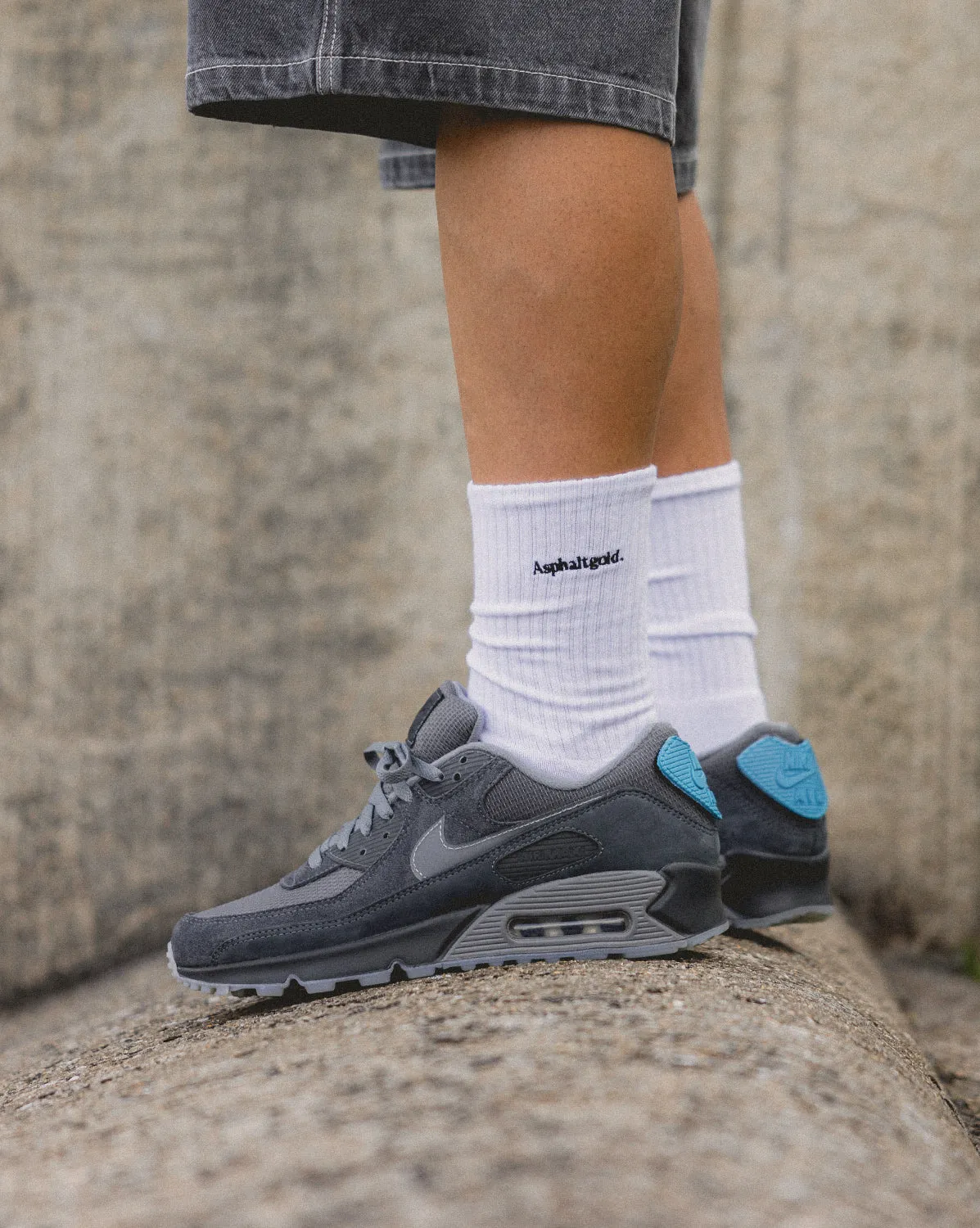 Nike Air Max 90 sold by Asphalt Gold product image thumbnail 5