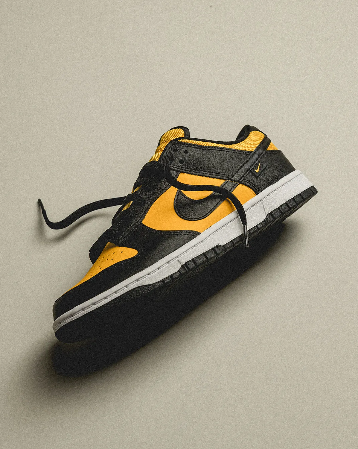 Nike Dunk Low sold by Asphalt Gold product image thumbnail 4