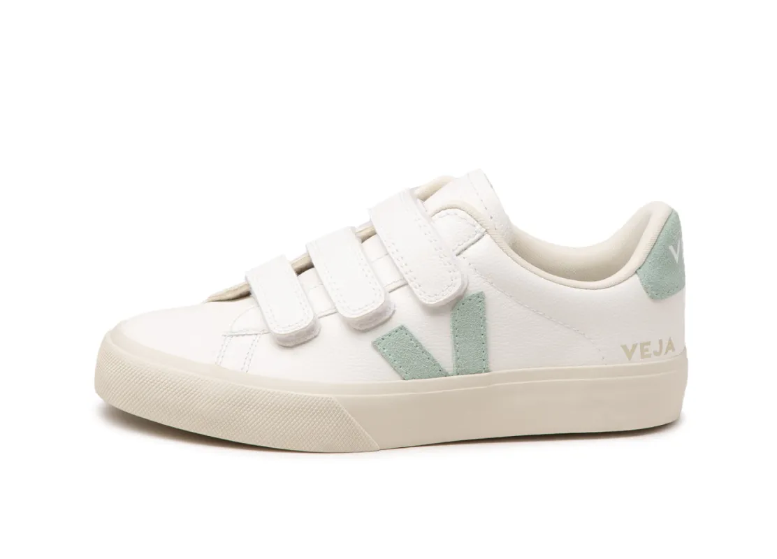 Veja	Recife W Logo sold by Asphalt Gold