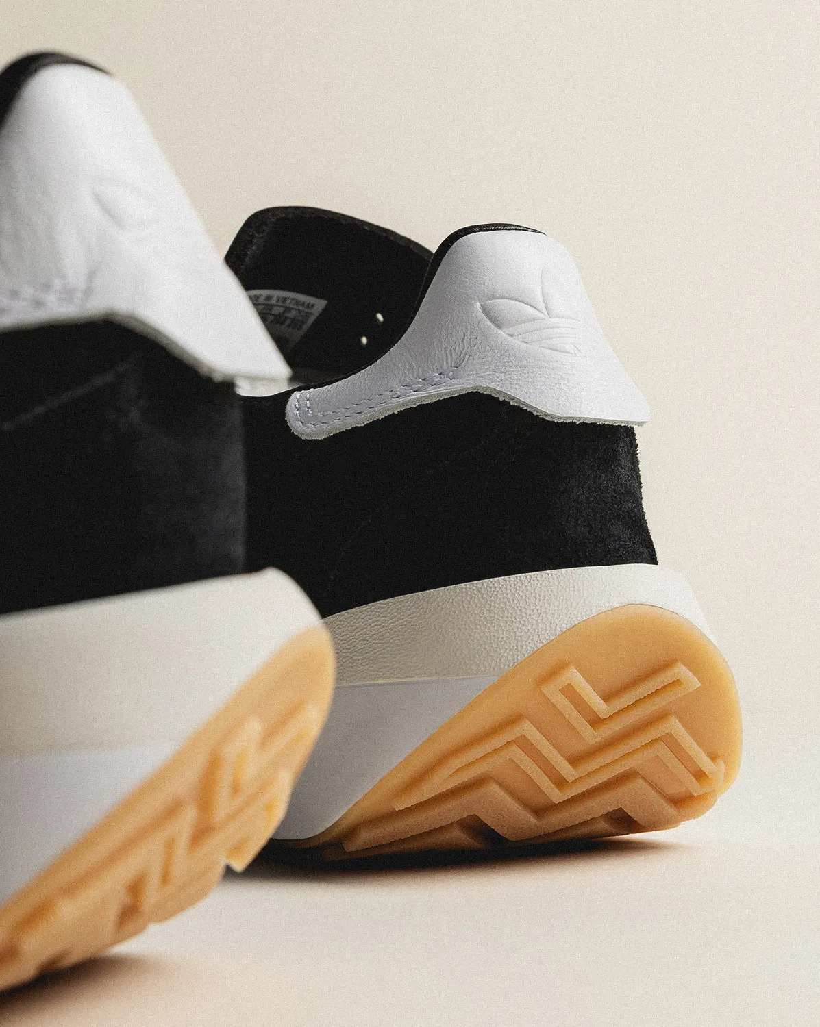 Adidas Country XLG sold by Asphalt Gold product image thumbnail 5