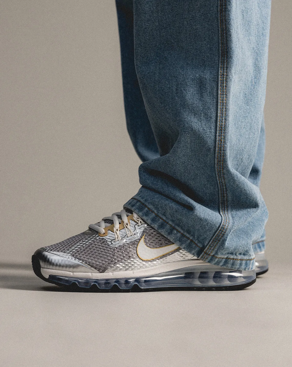 Nike Air Max 2013 sold by Asphalt Gold product image thumbnail 4