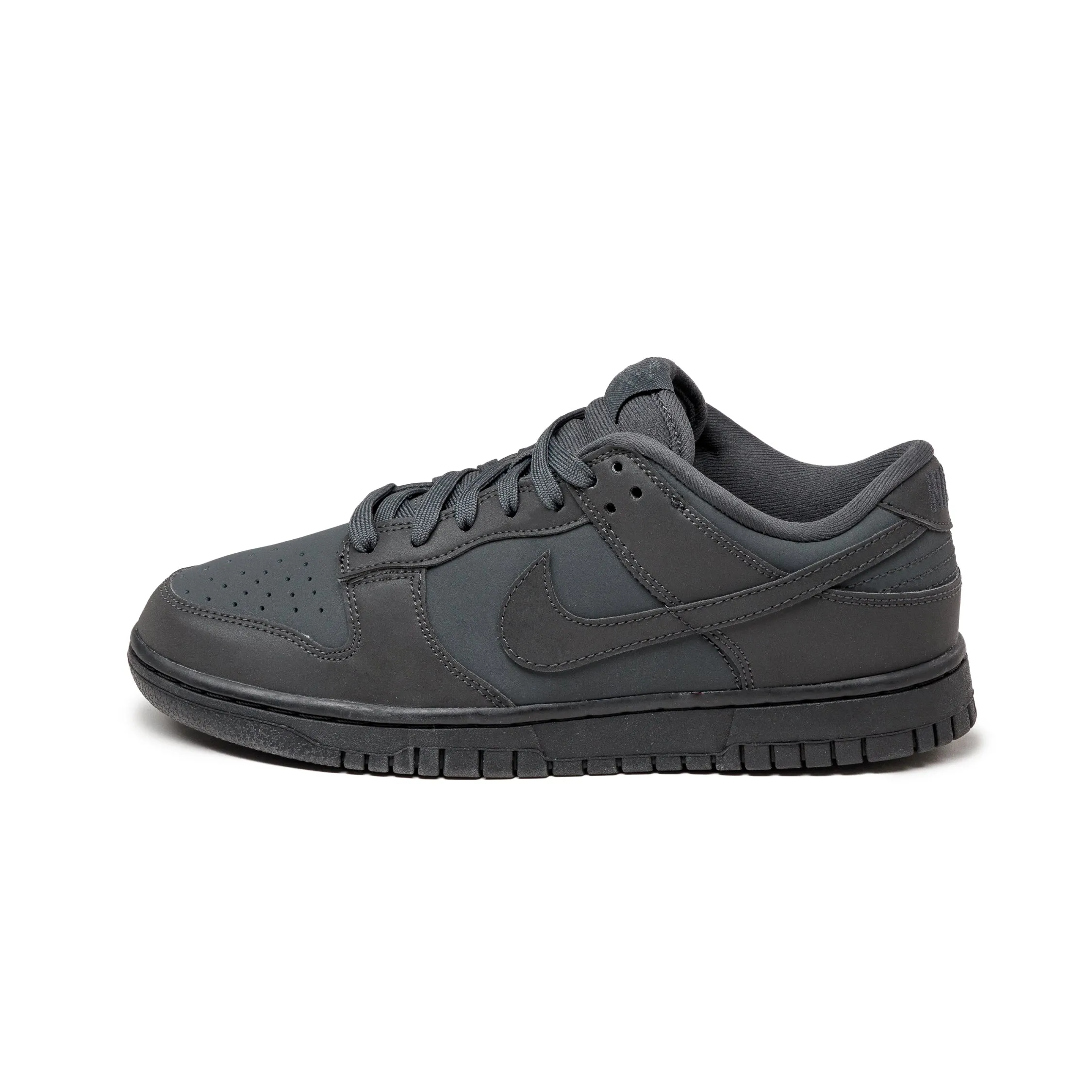Nike Wmns Dunk Low *Cyber* sold by Asphalt Gold